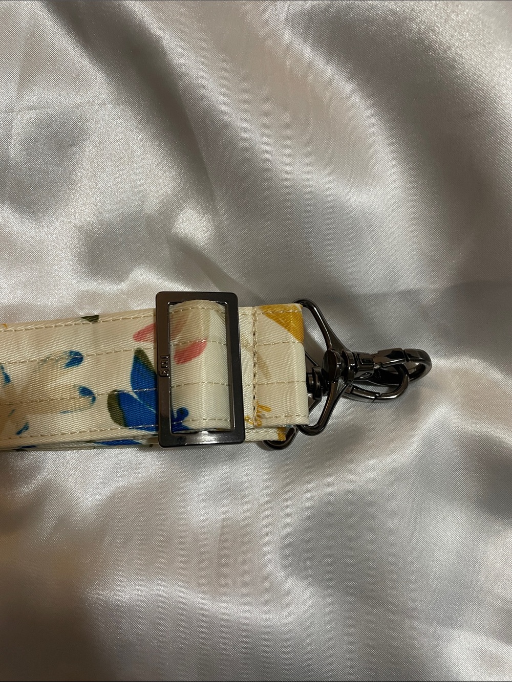 LUG: Bag Strap - Picture 3 of 3